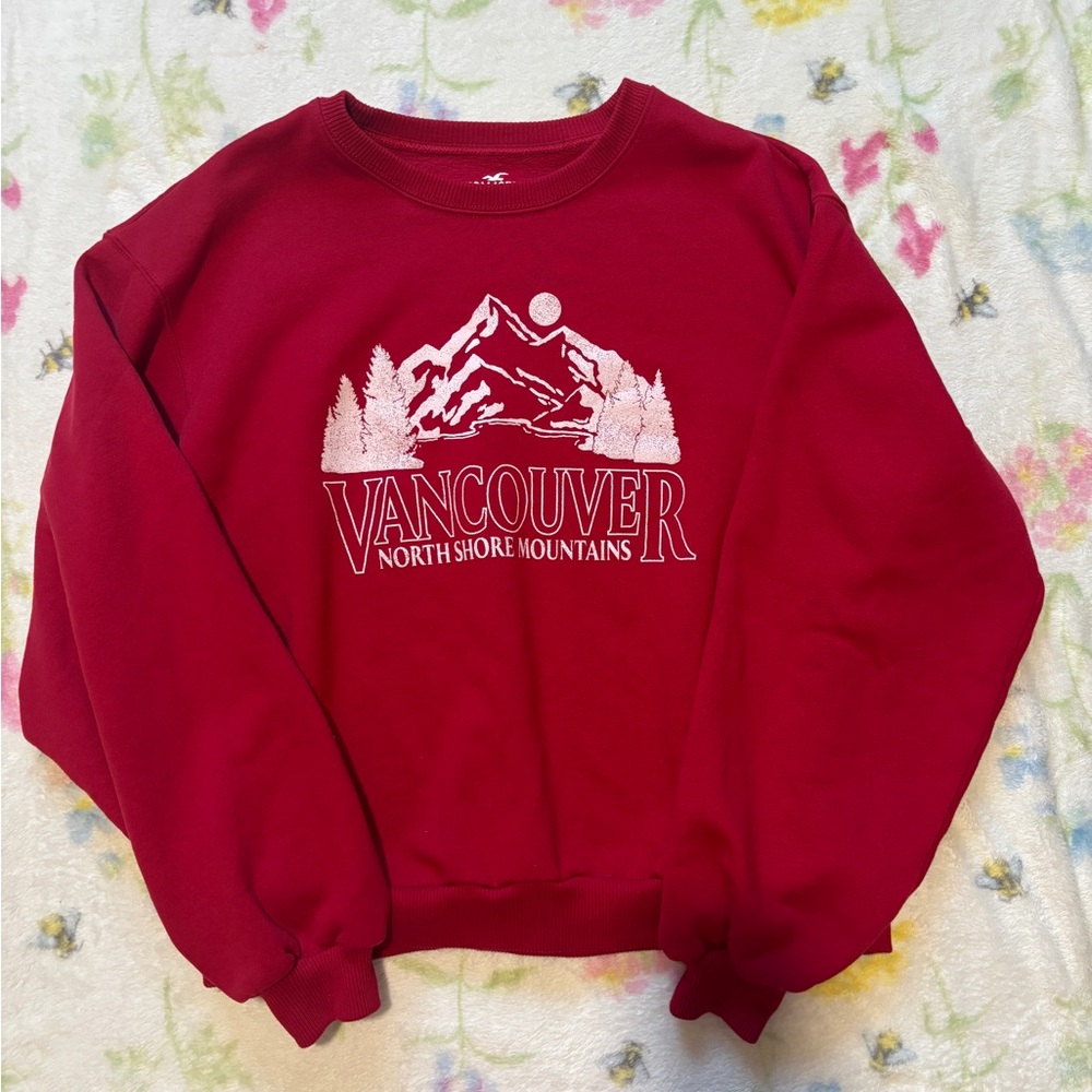 Red Hollister crew neck